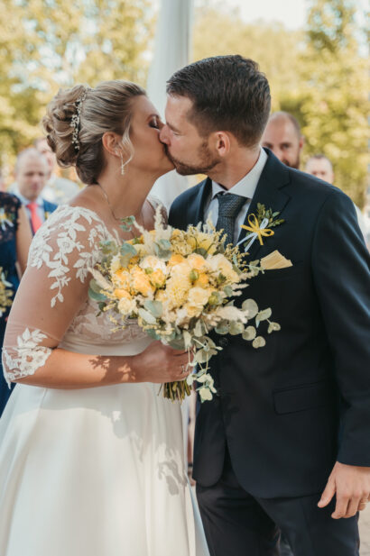 svatba svatebni foceni zamek ctenice petra jiri wedding photo 15